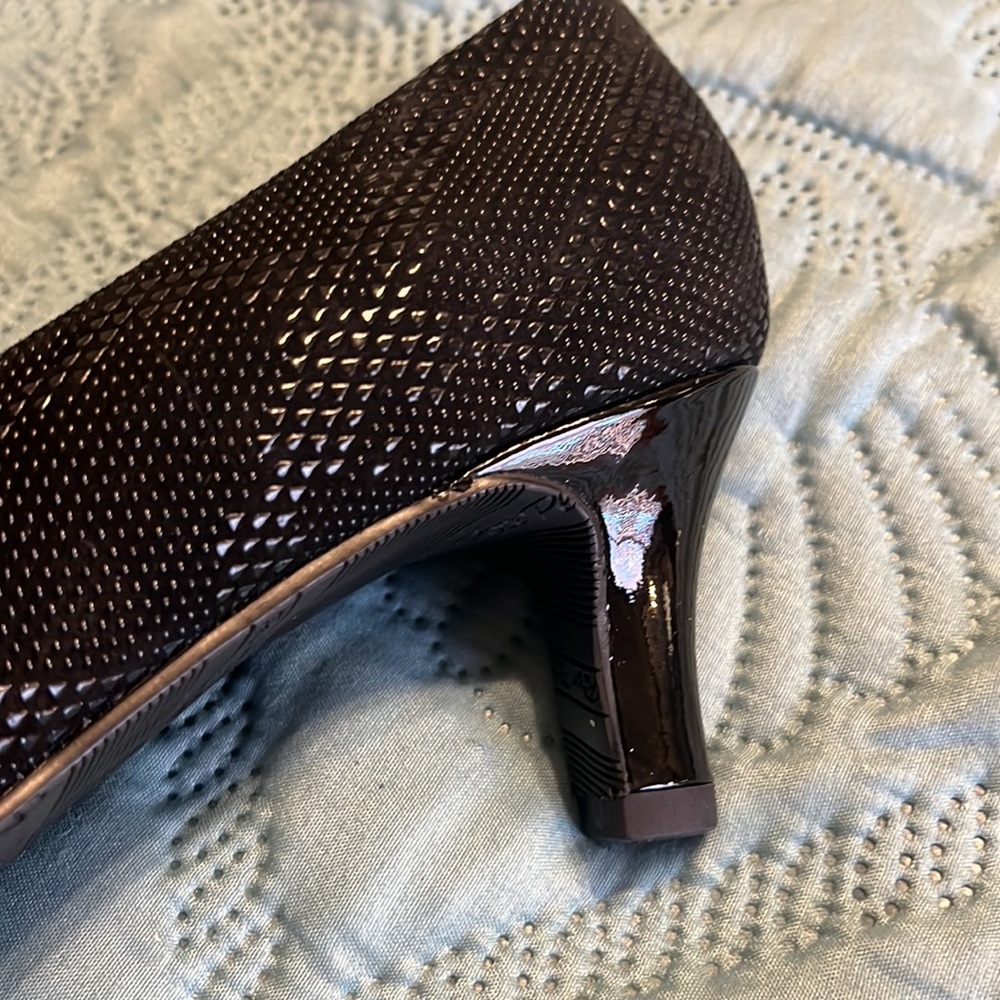(#106)NWT ladies black dress shoes by Rose Petals/walking Cradles. Size 6 1/2N - Picture 6 of 16